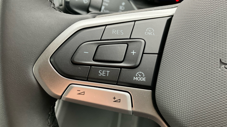 Volkswagen Crafter Cr35 Lwb Diesel Fwd 2.0 TDI 177PS Commerce Plus High Roof Van Auto